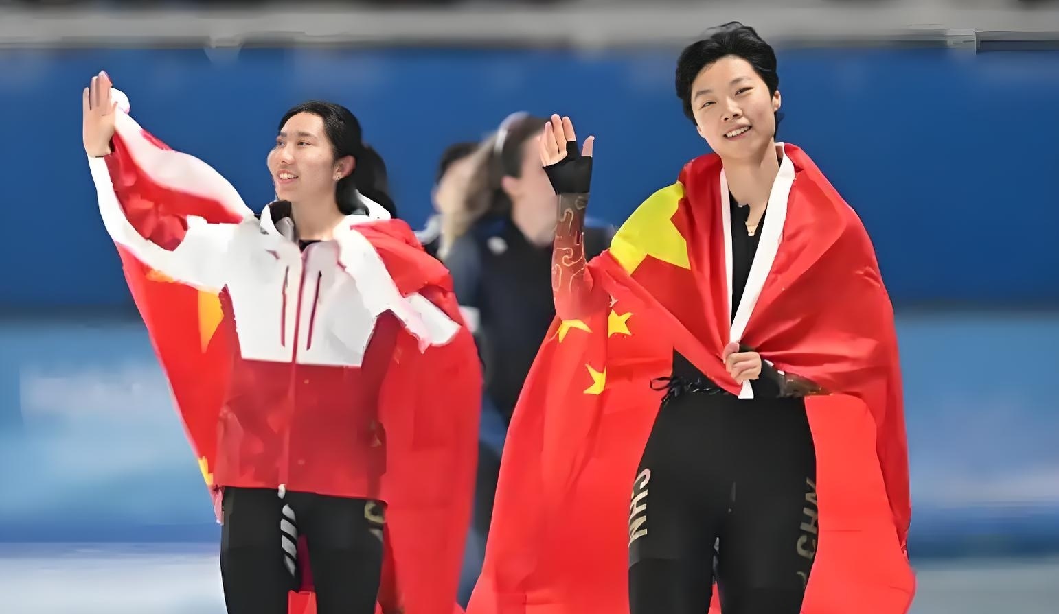 关于东契奇迎来十赛季出色发挥，塞尔维亚队观众热烈欢呼！热度持续攀升的信息-开云入口